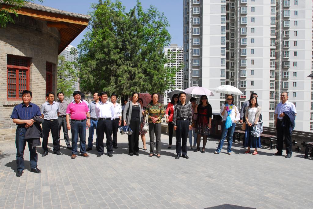 参观中共中央西北局旧址