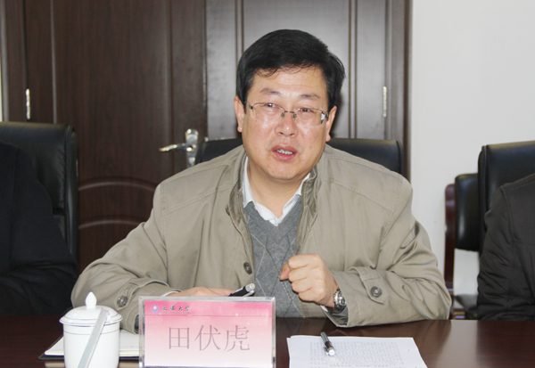 田伏虎副书记汇报米兰工作