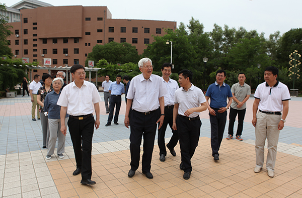 参观米兰校园